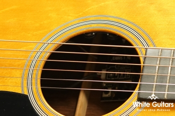 Custom Shop D-28 Premium Grade Bearclaw Sitka Spruce / Madagascar Rosewood